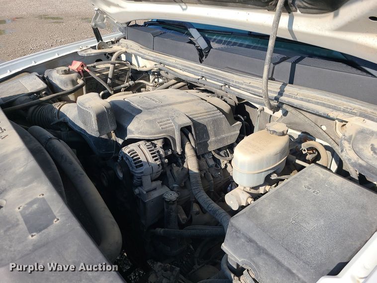 image for item LE9198 2011 Chevrolet Silverado 2500HD  pickup truck