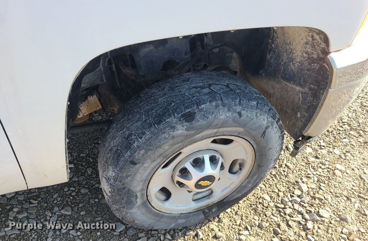 image for item LE9198 2011 Chevrolet Silverado 2500HD  pickup truck