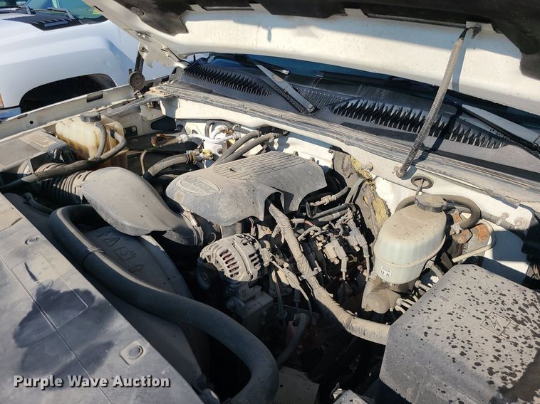 image for item LE9199 2007 Chevrolet Silverado 2500HD  utility bed pickup truck