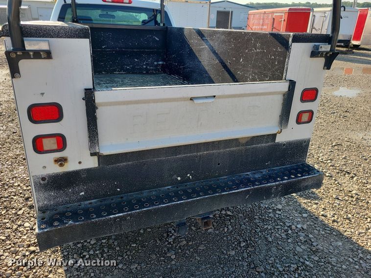 image for item LE9200 2012 Chevrolet Silverado 2500HD  utility bed pickup truck