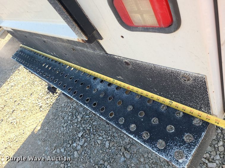 image for item LE9200 2012 Chevrolet Silverado 2500HD  utility bed pickup truck