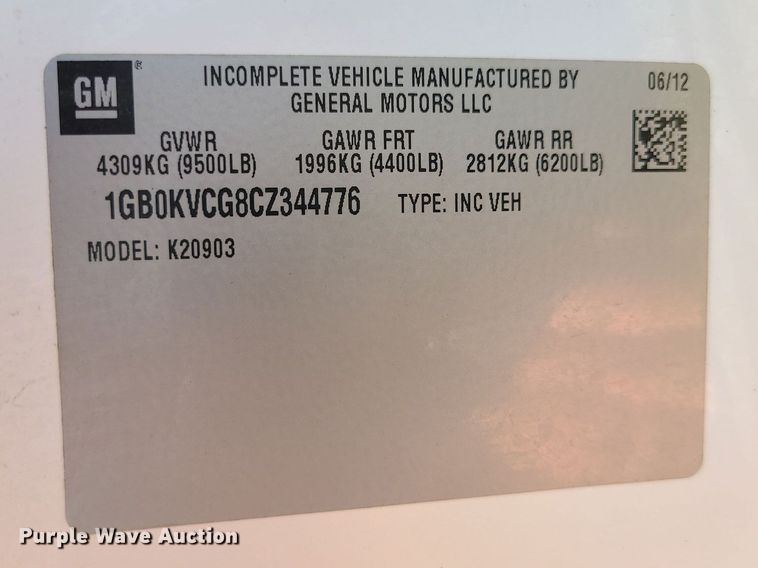 image for item LE9200 2012 Chevrolet Silverado 2500HD  utility bed pickup truck