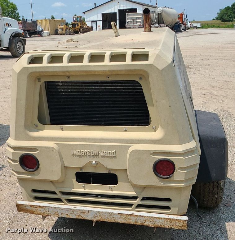 image for item LE9229 Ingersoll Rand 185WJD  air compressor