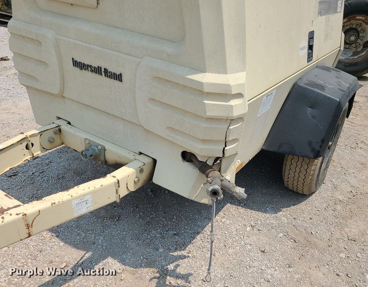 image for item LE9229 Ingersoll Rand 185WJD  air compressor