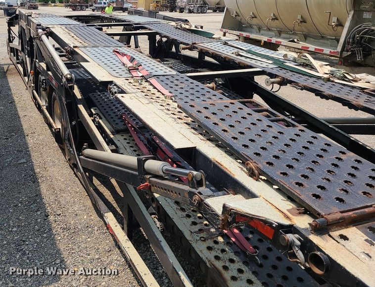 image for item LE9236 2007 Delavan  car carrier