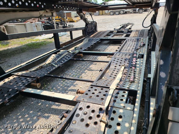 image for item LE9236 2007 Delavan  car carrier