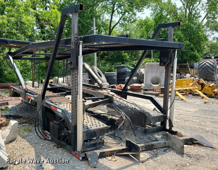 image for item LE9236 2007 Delavan  car carrier