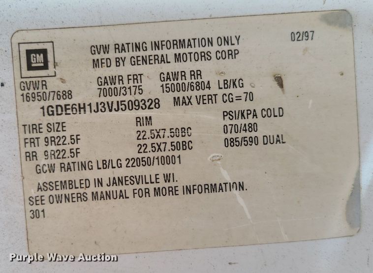 image for item LE9240 1997 GMC C5500  flatbed truck