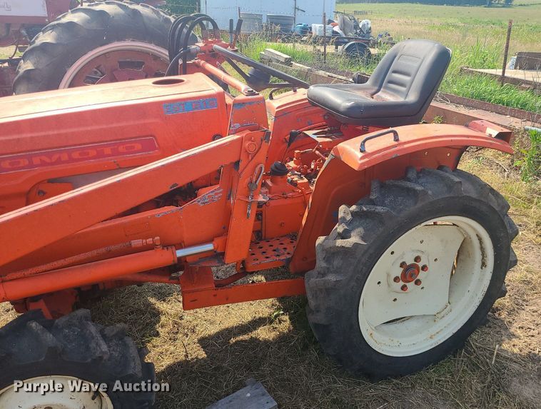 image for item LE9247 Hinomoto 1477  tractor