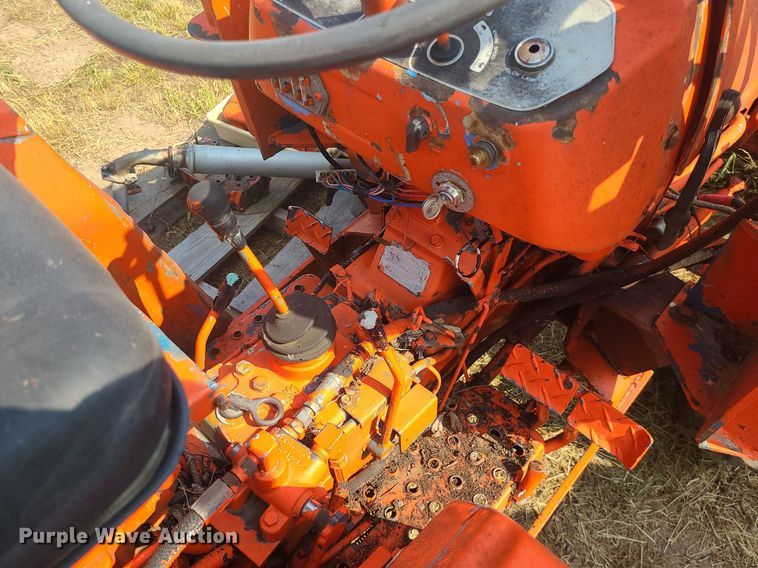 image for item LE9247 Hinomoto 1477  tractor