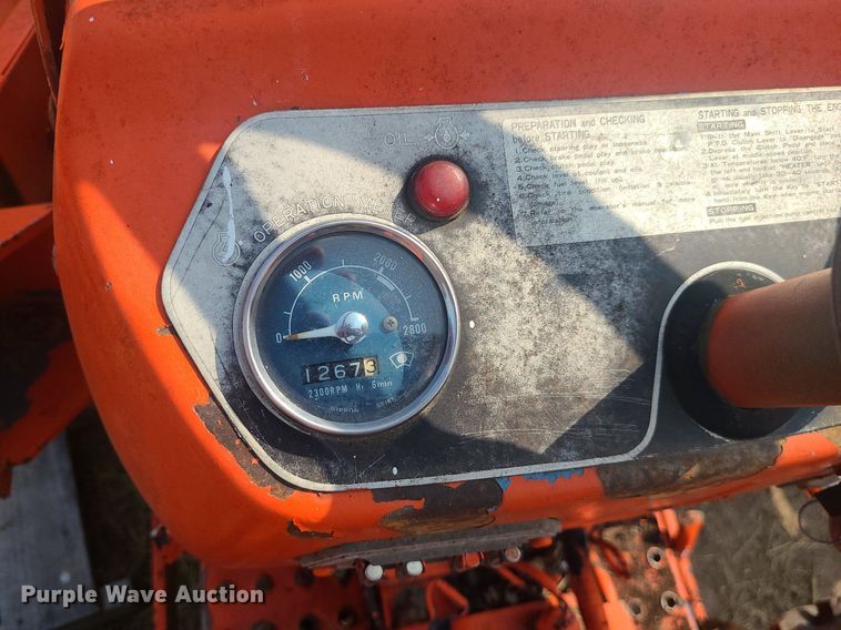 image for item LE9247 Hinomoto 1477  tractor