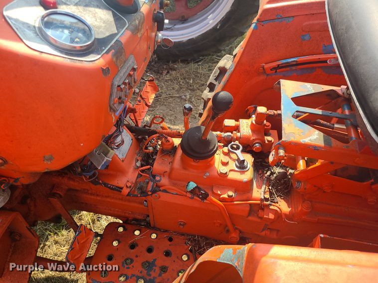 image for item LE9247 Hinomoto 1477  tractor