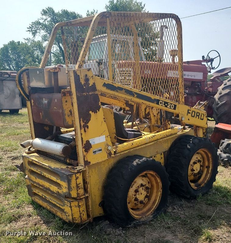 image for item LE9248 Ford CL-20  skid steer loader