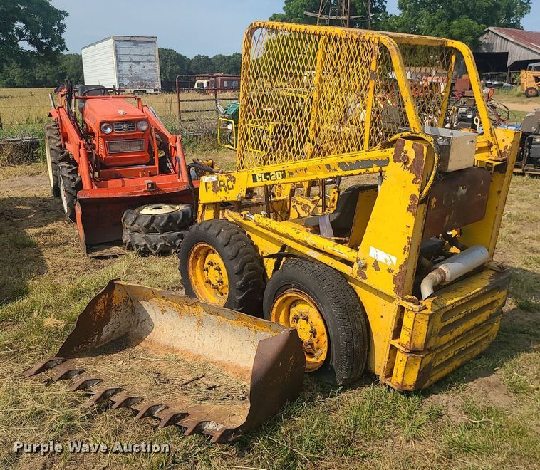 image for item LE9248 Ford CL-20  skid steer loader