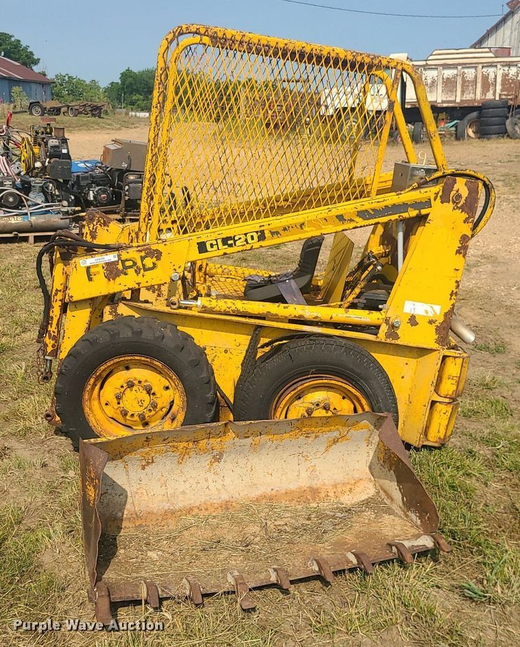 image for item LE9248 Ford CL-20  skid steer loader