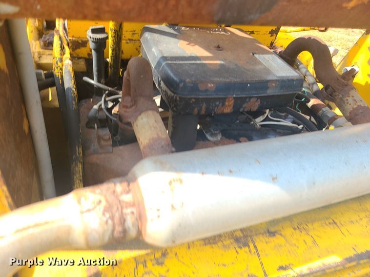 image for item LE9248 Ford CL-20  skid steer loader