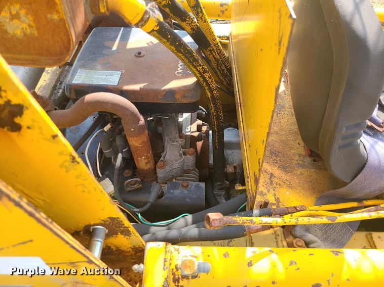 image for item LE9248 Ford CL-20  skid steer loader