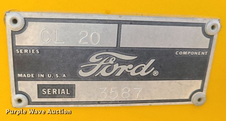 image for item LE9248 Ford CL-20  skid steer loader