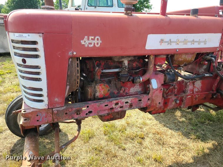 image for item LE9249 1956 Farmall 450  tractor
