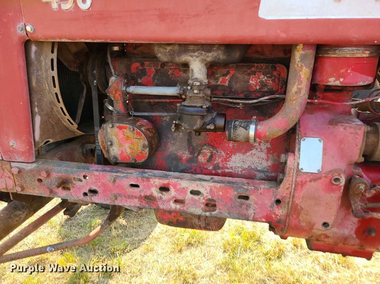 image for item LE9249 1956 Farmall 450  tractor