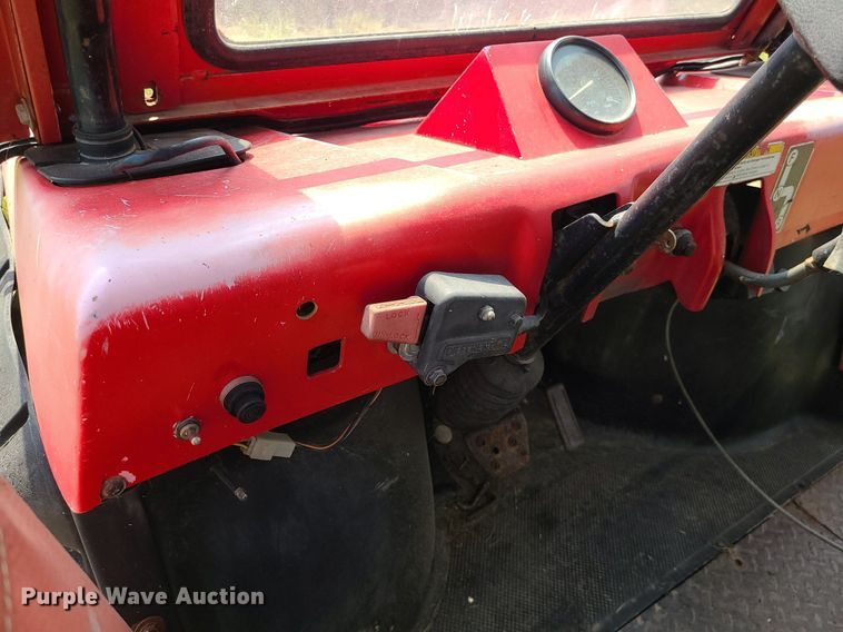 image for item LE9251 1988 Kawasaki Mule  utility vehicle