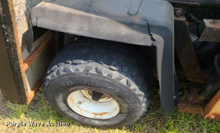 image for item LE9251 1988 Kawasaki Mule  utility vehicle