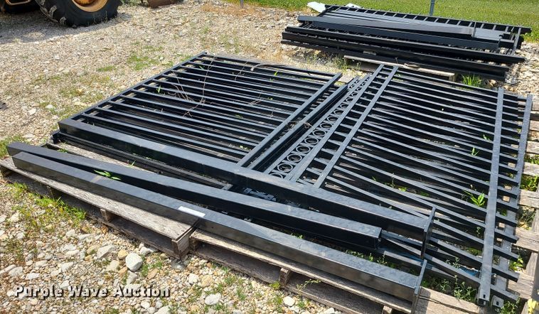 image for item LE9261 Fencing