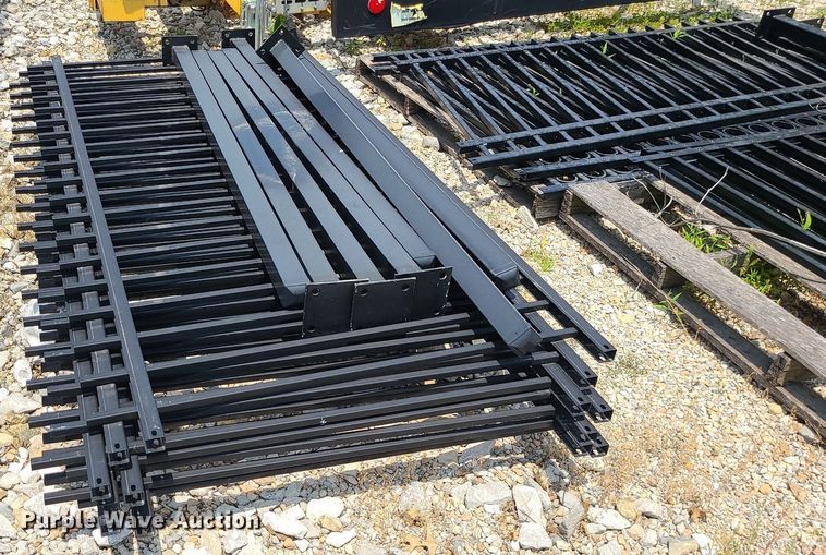 image for item LE9261 Fencing