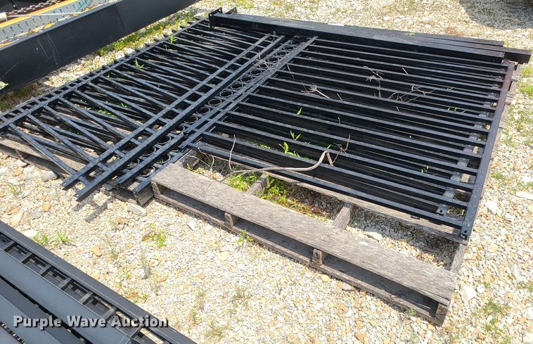 image for item LE9261 Fencing