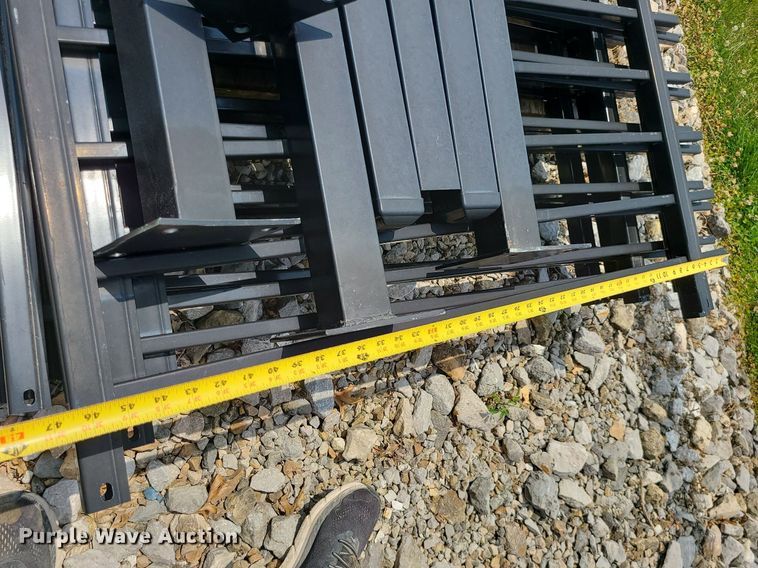 image for item LE9261 Fencing