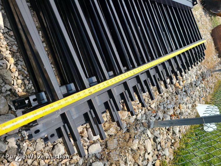 image for item LE9261 Fencing