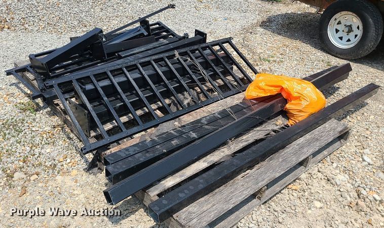 image for item LE9261 Fencing