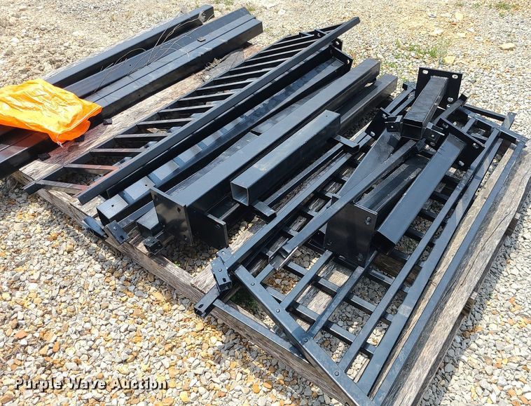 image for item LE9261 Fencing