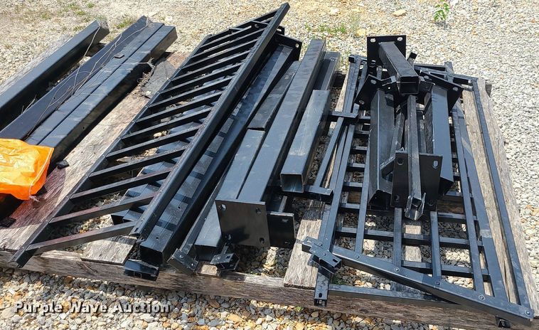 image for item LE9261 Fencing