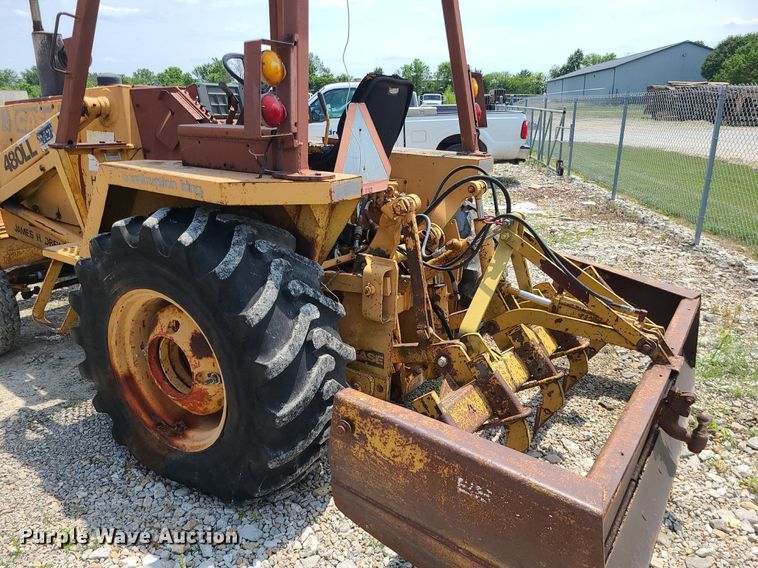 image for item LE9265 1985 Case 480LL  landscape tractor