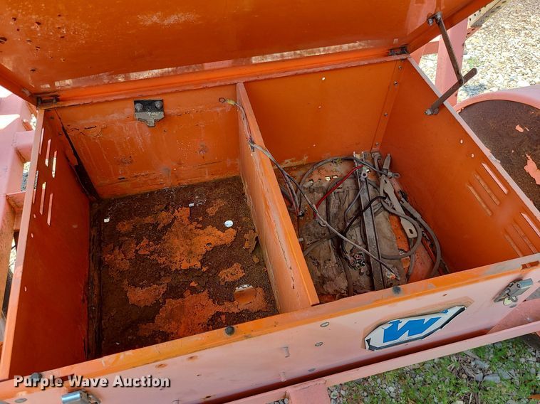 image for item LE9266 (2) Wanco arrow board trailers