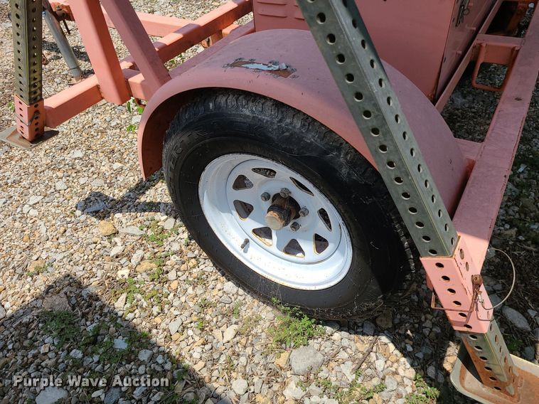 image for item LE9267 (2) Wanco arrow board trailers