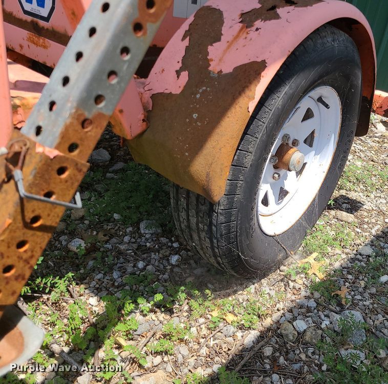 image for item LE9267 (2) Wanco arrow board trailers