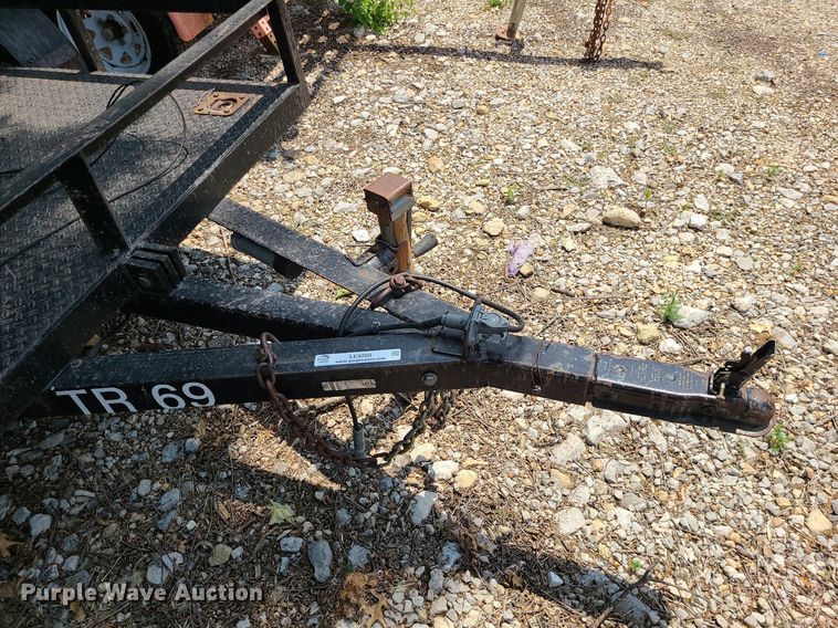 image for item LE9268 2004 Shop built  utility trailer