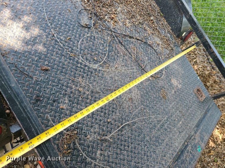 image for item LE9268 2004 Shop built  utility trailer