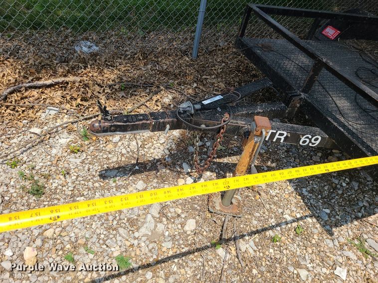 image for item LE9268 2004 Shop built  utility trailer