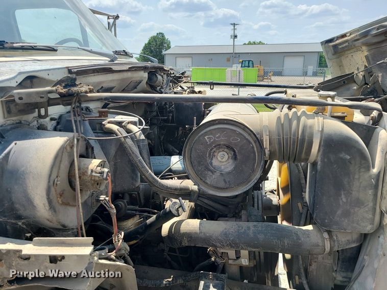 image for item LE9270 1992 Ford F700  pressure digger truck