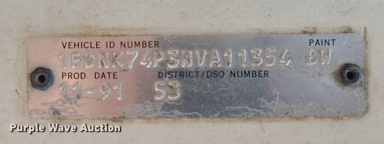 image for item LE9270 1992 Ford F700  pressure digger truck