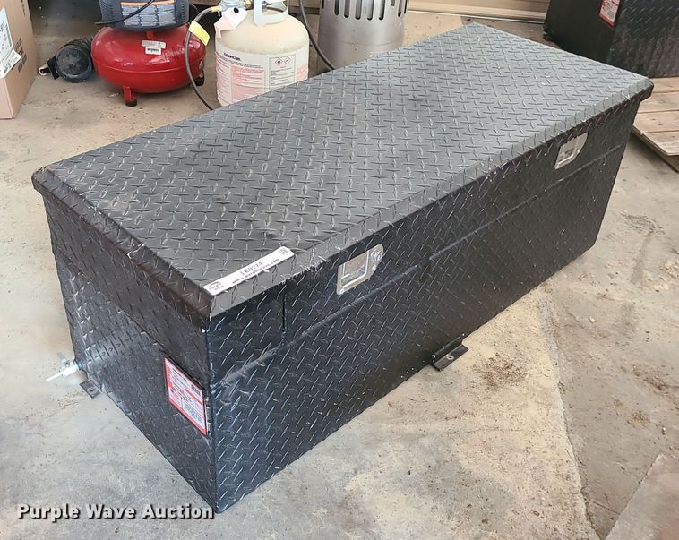 image for item LE9274 RDS  auxiliary fuel tank/toolbox