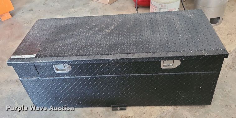 image for item LE9274 RDS  auxiliary fuel tank/toolbox