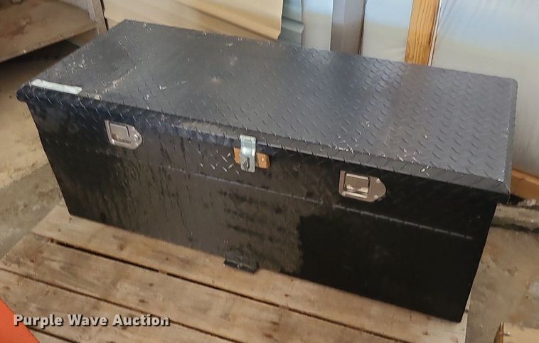 image for item LE9275 RDS  auxiliary fuel tank/toolbox