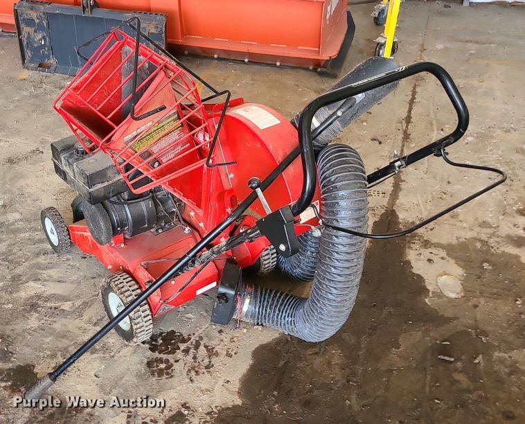 image for item LE9280 Troy-Bilt  chipper/vacuum