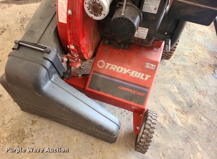 image for item LE9280 Troy-Bilt  chipper/vacuum