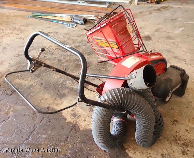 image for item LE9280 Troy-Bilt  chipper/vacuum