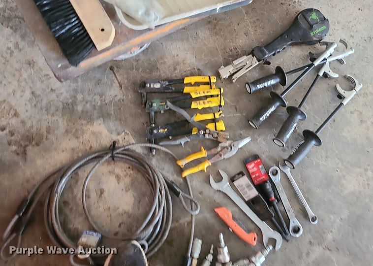 image for item LE9284 Tools